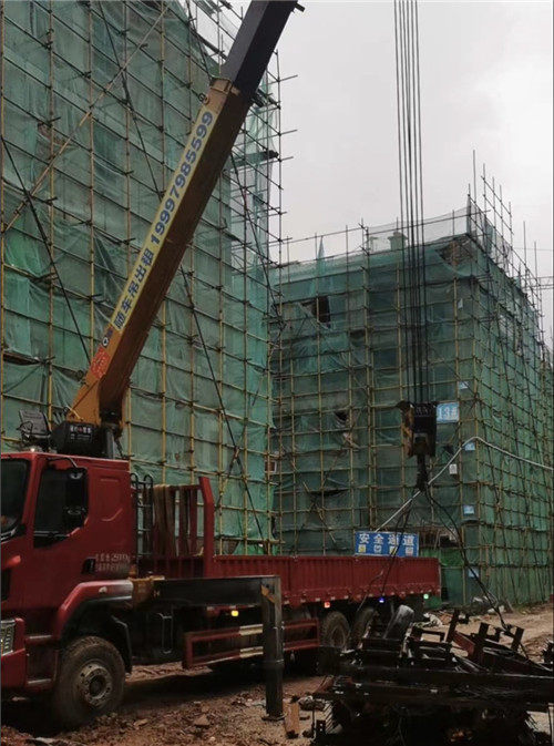 壶关县“慢工细活”—— 吊车的 “微动控制” 技术