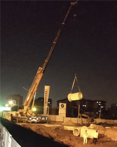 壶关县“弯臂矫正”—— 吊车的 “形变补偿” 技术