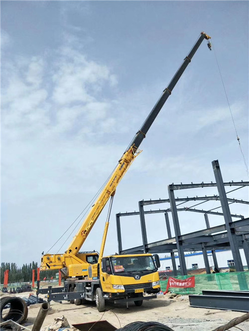 壶关县超高层建筑钢结构吊装案例